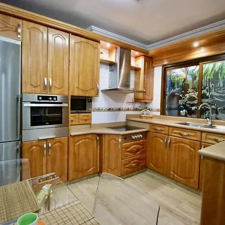 Ohana Atico Avenida Chayofita Apartment Los Cristianos (Tenerife)