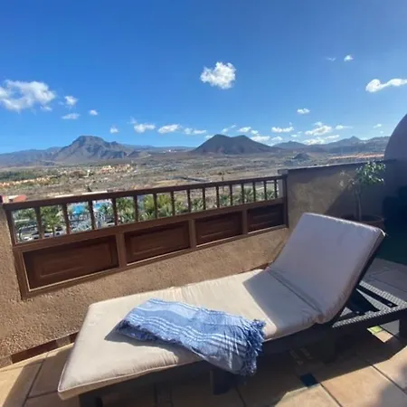 Ohana Atico Avenida Chayofita * Los Cristianos (Tenerife)